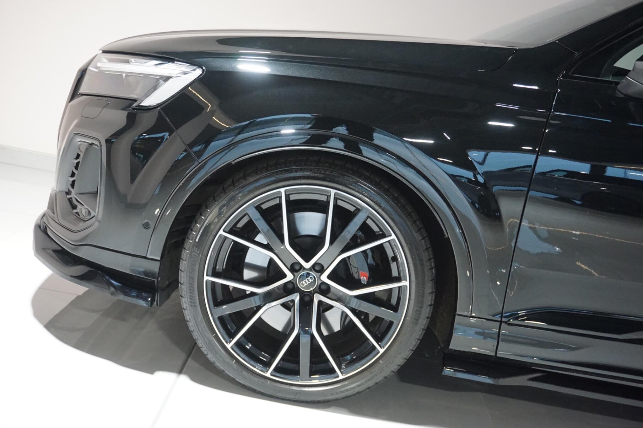 Audi SQ7 4.0 TFSI V8 Black Edition SUV 5dr Petrol Tiptronic quattro Euro 6 (s/s) (507 ps)